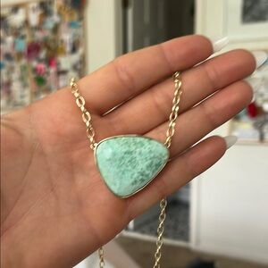 Kendra Scott Gold and Green Statement Necklace